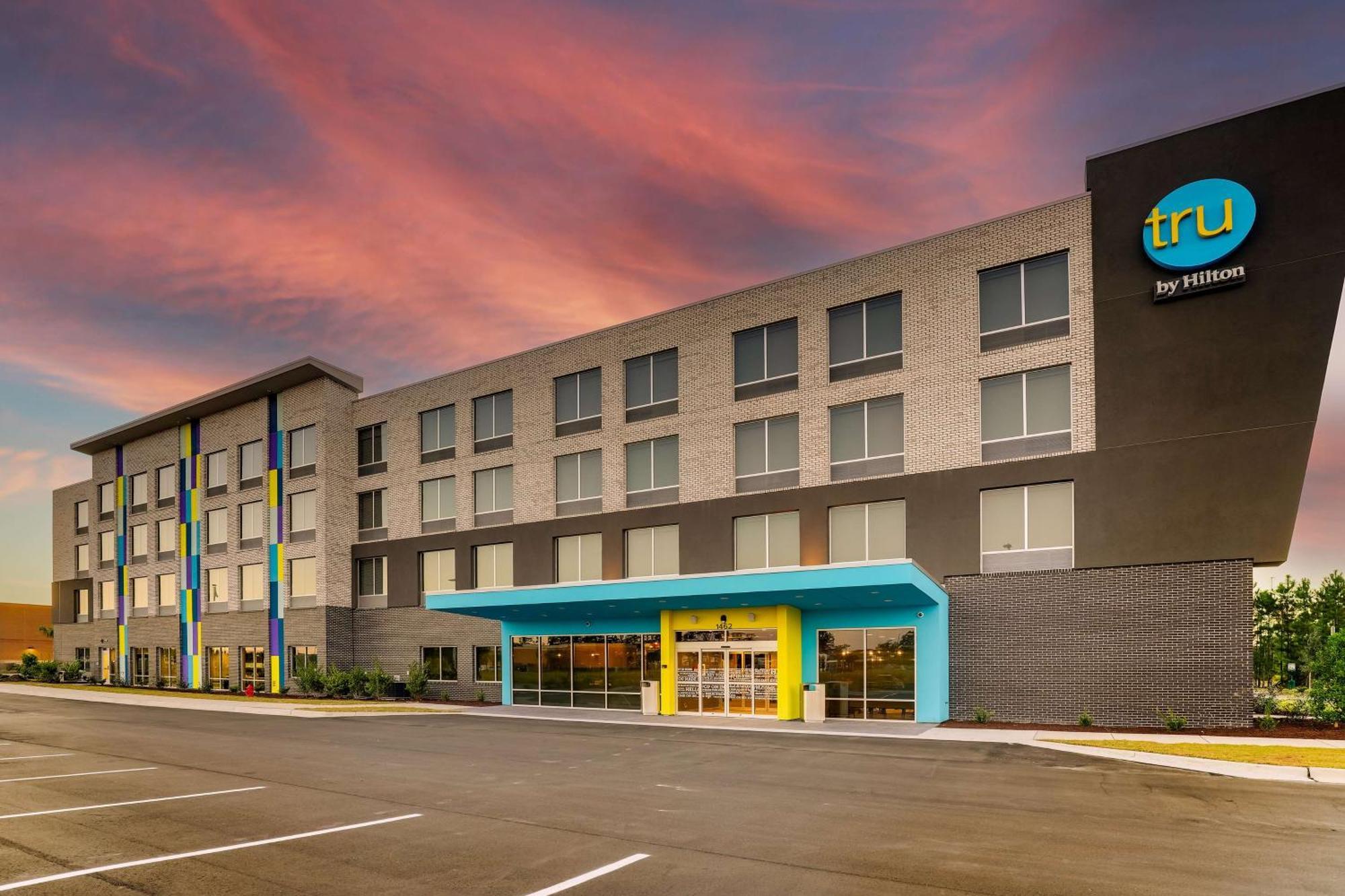 ホテル Tru By Hilton Leland Wilmington エクステリア 写真