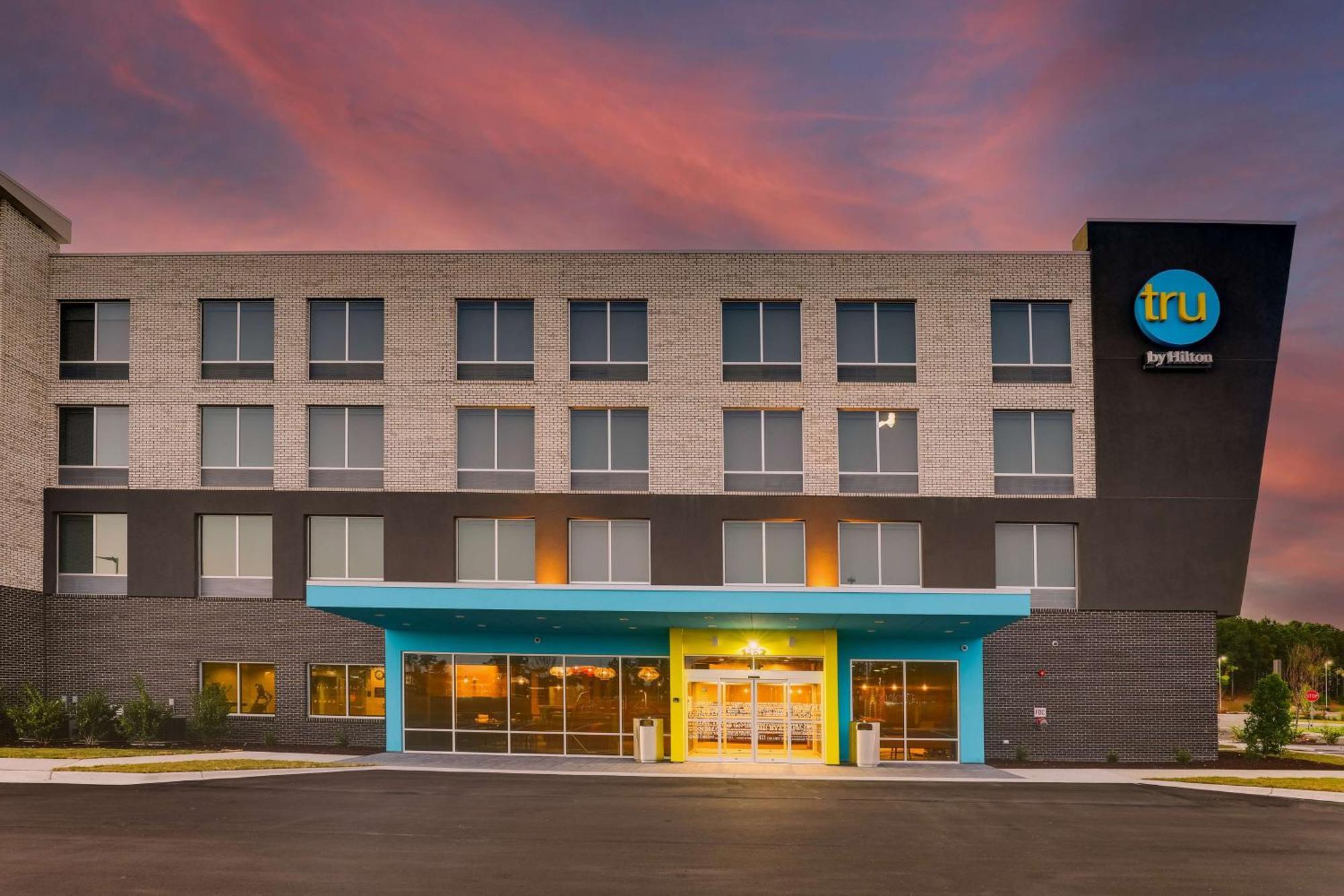 ホテル Tru By Hilton Leland Wilmington エクステリア 写真